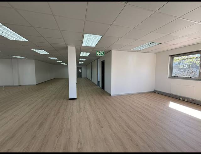 254M² OFFICE TO LET IN TYGER VALLEY